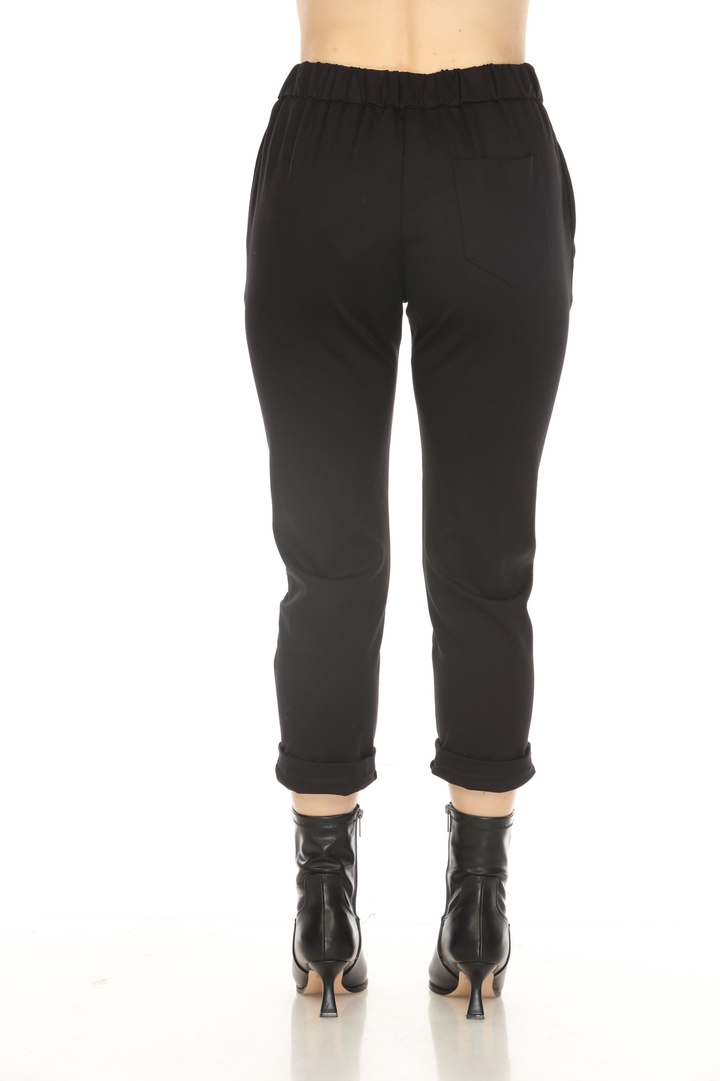 Black Pockets Stretchable Pant