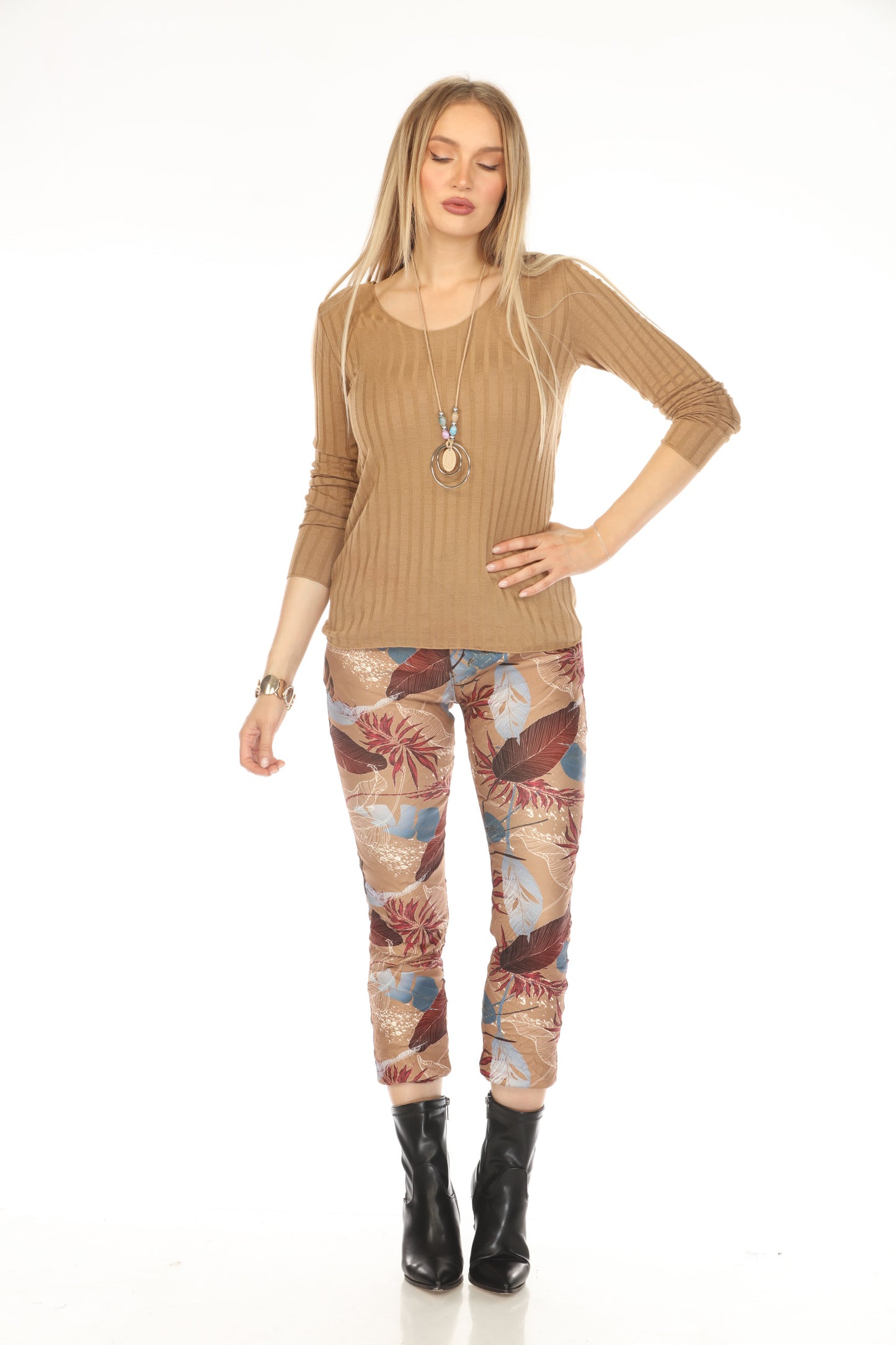 Camel Leaf Print Velvet Feel Pant