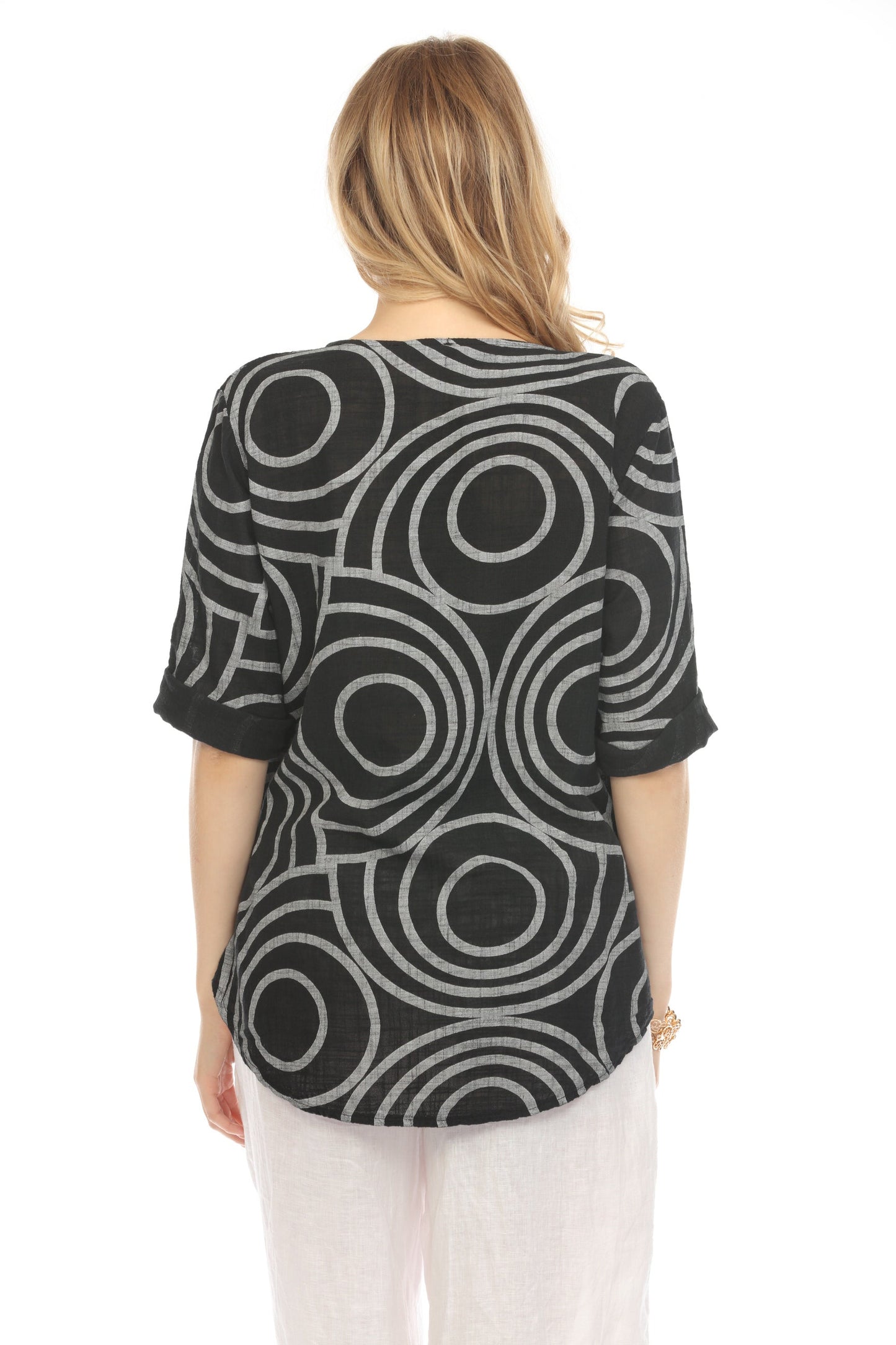 Black Circle Print one button detail top
