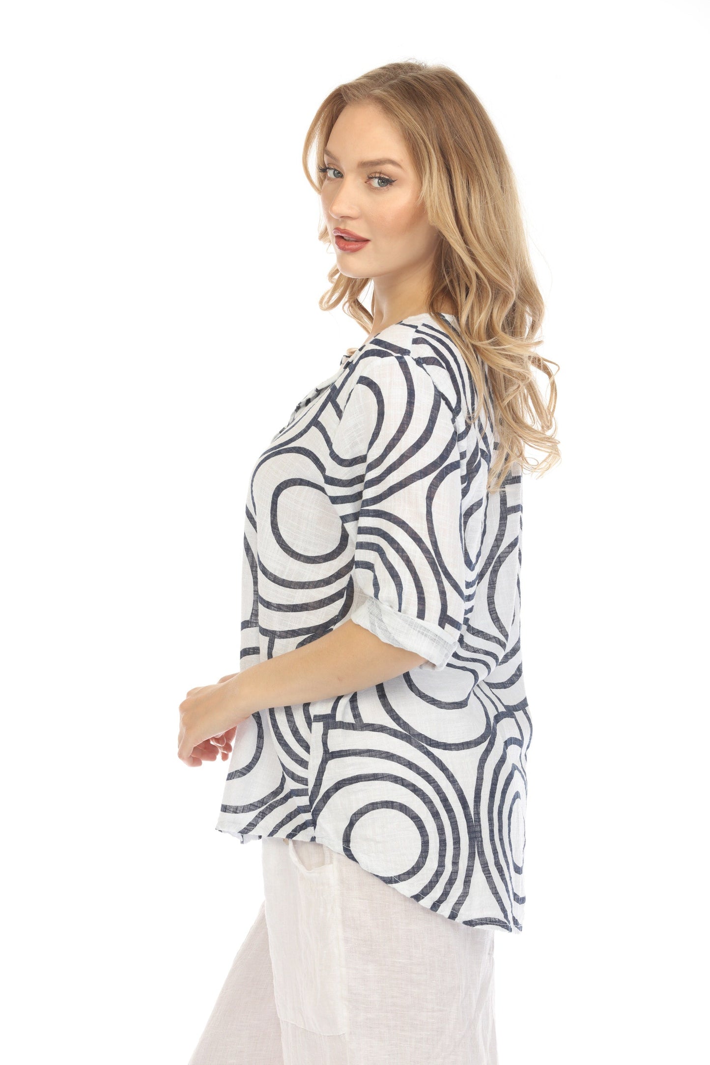 White Circle Print one button detail top