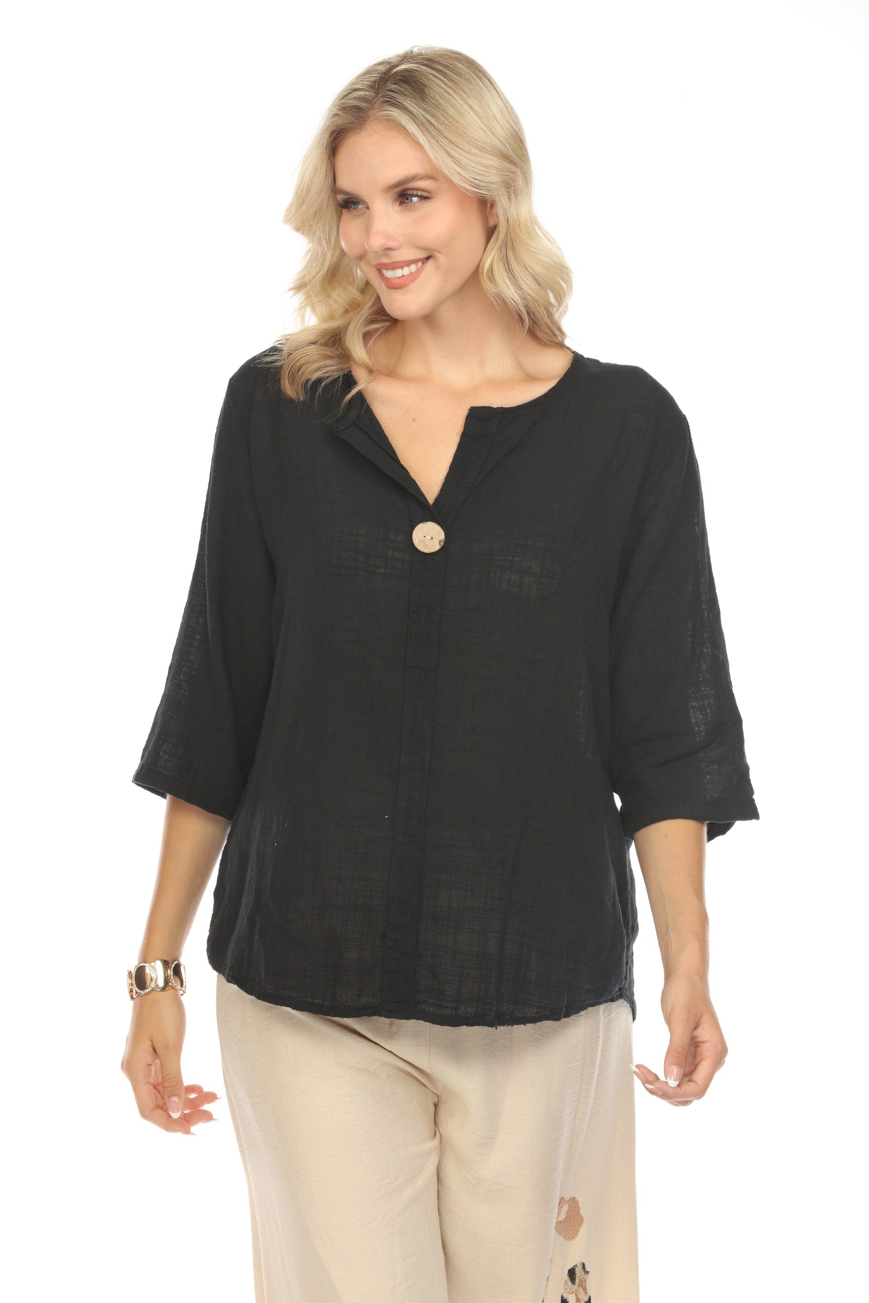 Black 3/4 Sleeves Top with Bamboo Button