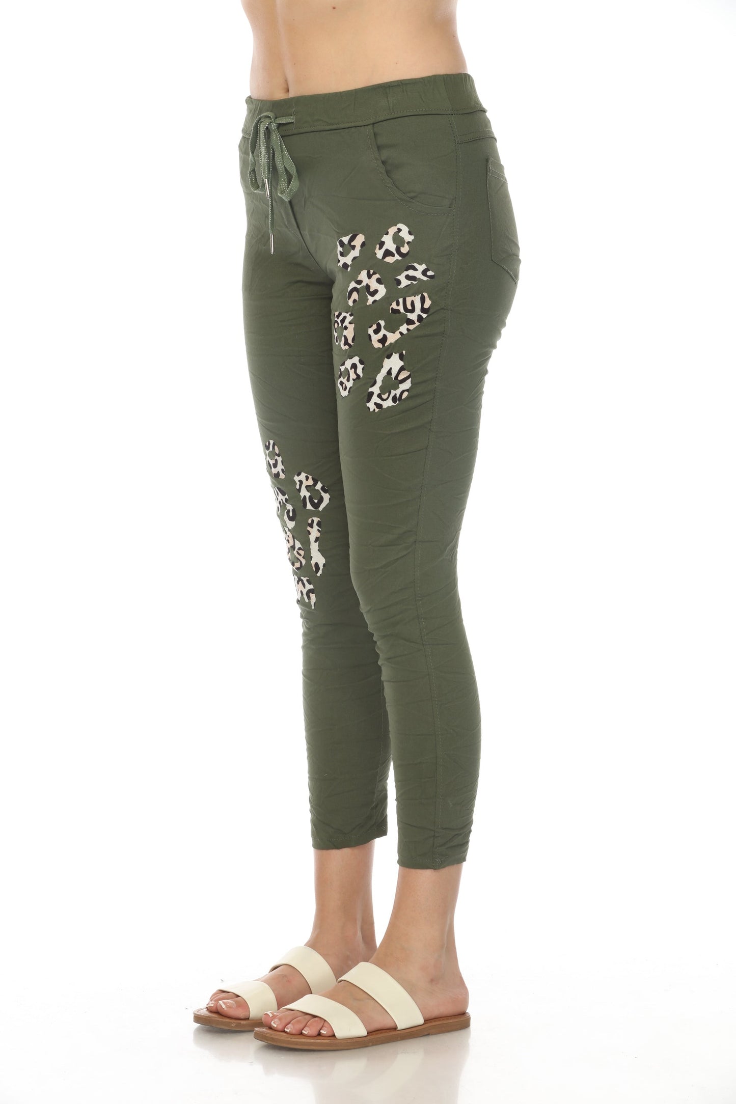 Moss Green Cheetah Detail stretchable pant with Pockets